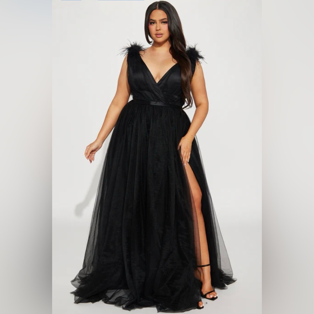 Elegant Black Maxi Dress
